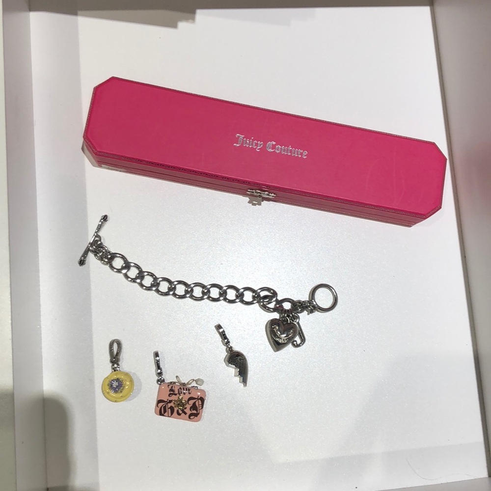 Juicy Charm Bracelet!